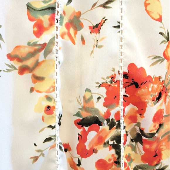 2/$18 Sienna Sky Orange Floral Blouse Loose Mock Neck Short Sleeve Top Shirt S - Picture 6 of 9